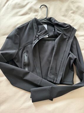 Black Women's Athletic Jacket - Cropped Zip